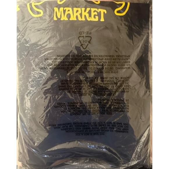Market (Chinatown Market) Friends Don't Snitch T-shirt Size Large - Picture 2 of 3
